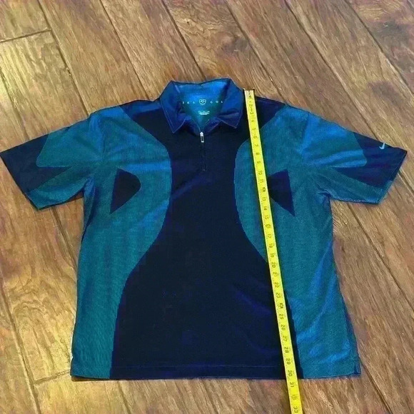 Nike Golf Polo Men's Large Short Sleeve Shirt Black Blue Activewear‎ Swoosh Logo - Picture 4 of 6